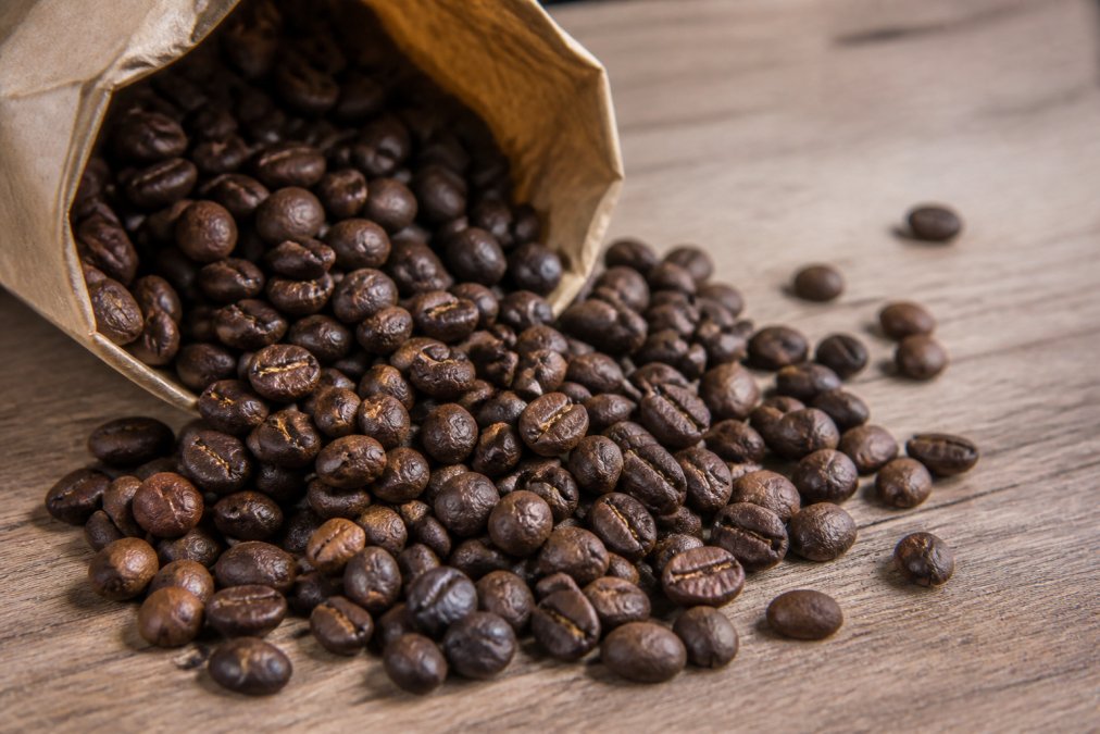 Signs of Stale Coffee Beans: A 2026 Guide